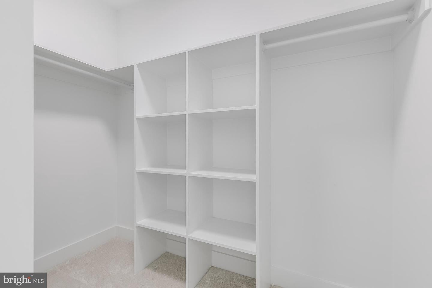 Alexandria, Virginia, 22306, United States, 6 Bedrooms Bedrooms, ,6 BathroomsBathrooms,Residential,Active,1899212