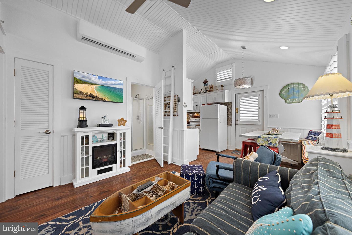 Beach Haven, New Jersey, 08008, United States, 5 Bedrooms Bedrooms, ,4 BathroomsBathrooms,Residential,Active,1941132