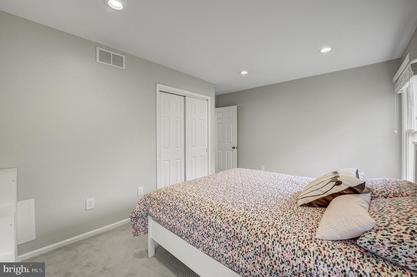 Plainsboro, New Jersey, 08536, United States, 5 Bedrooms Bedrooms, ,3 BathroomsBathrooms,Residential,Active,1853623