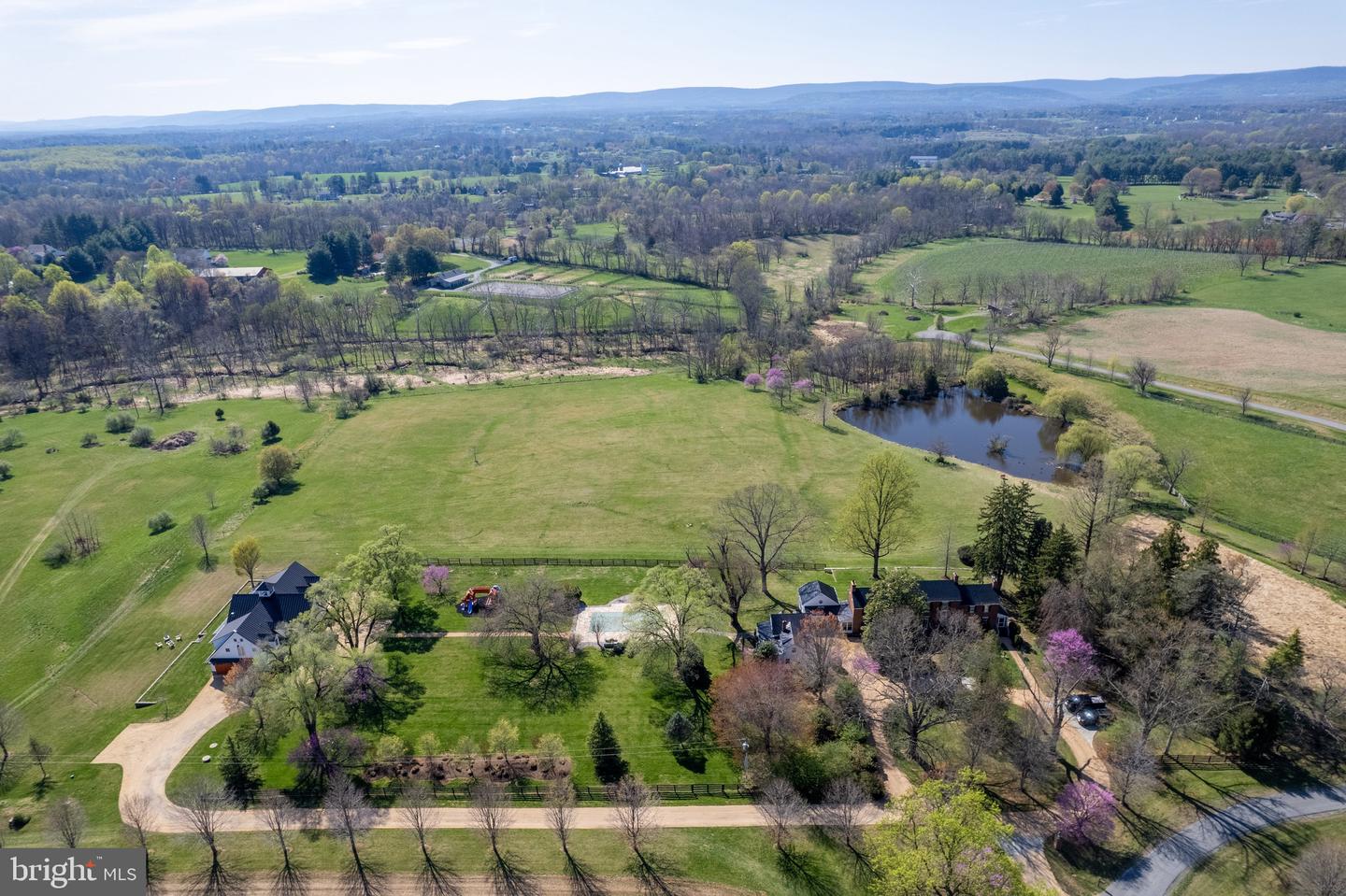 Waterford, Virginia, 20197, United States, 4 Bedrooms Bedrooms, ,5 BathroomsBathrooms,Residential,Active,1771409
