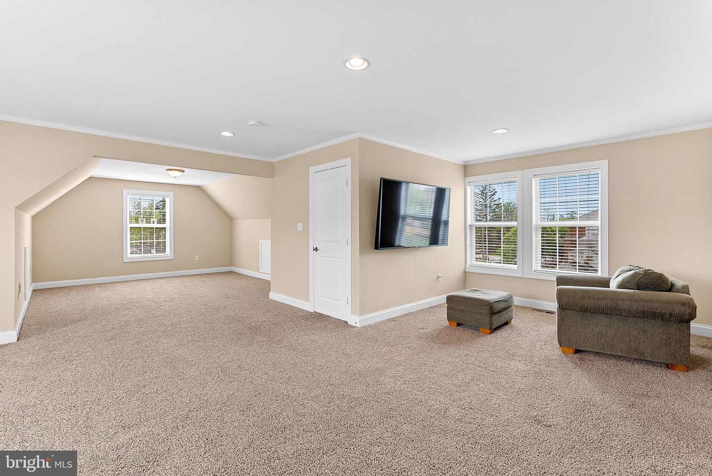 Annandale, Virginia, 22003, United States, 4 Bedrooms Bedrooms, ,4 BathroomsBathrooms,Residential,Active,2044601