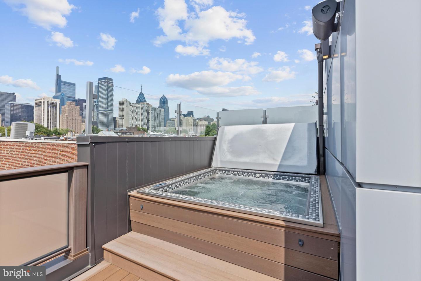 Philadelphia, Pennsylvania, 19146, United States, ,6 BathroomsBathrooms,Residential,Active,1862906