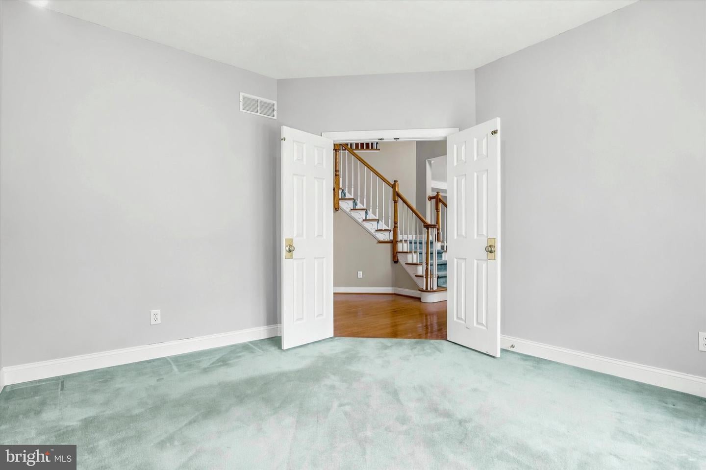 Doylestown, Pennsylvania, 18902, United States, 5 Bedrooms Bedrooms, ,5 BathroomsBathrooms,Residential,Active,2051955