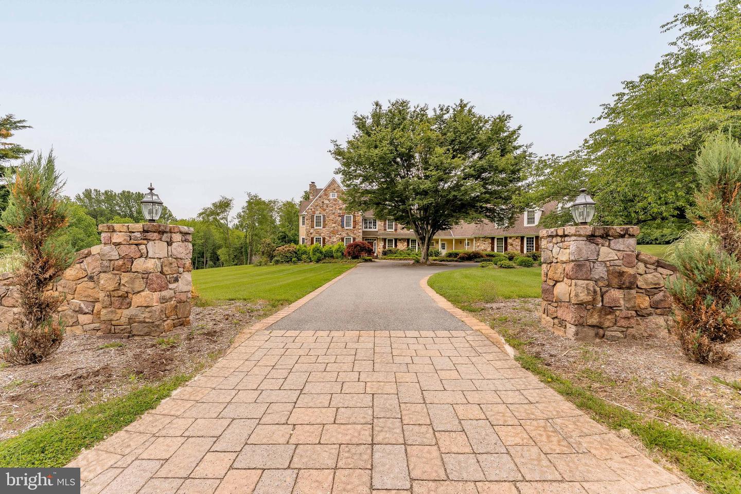 Wilmington, Delaware, 19807, United States, 6 Bedrooms Bedrooms, ,10 BathroomsBathrooms,Residential,Active,1839436