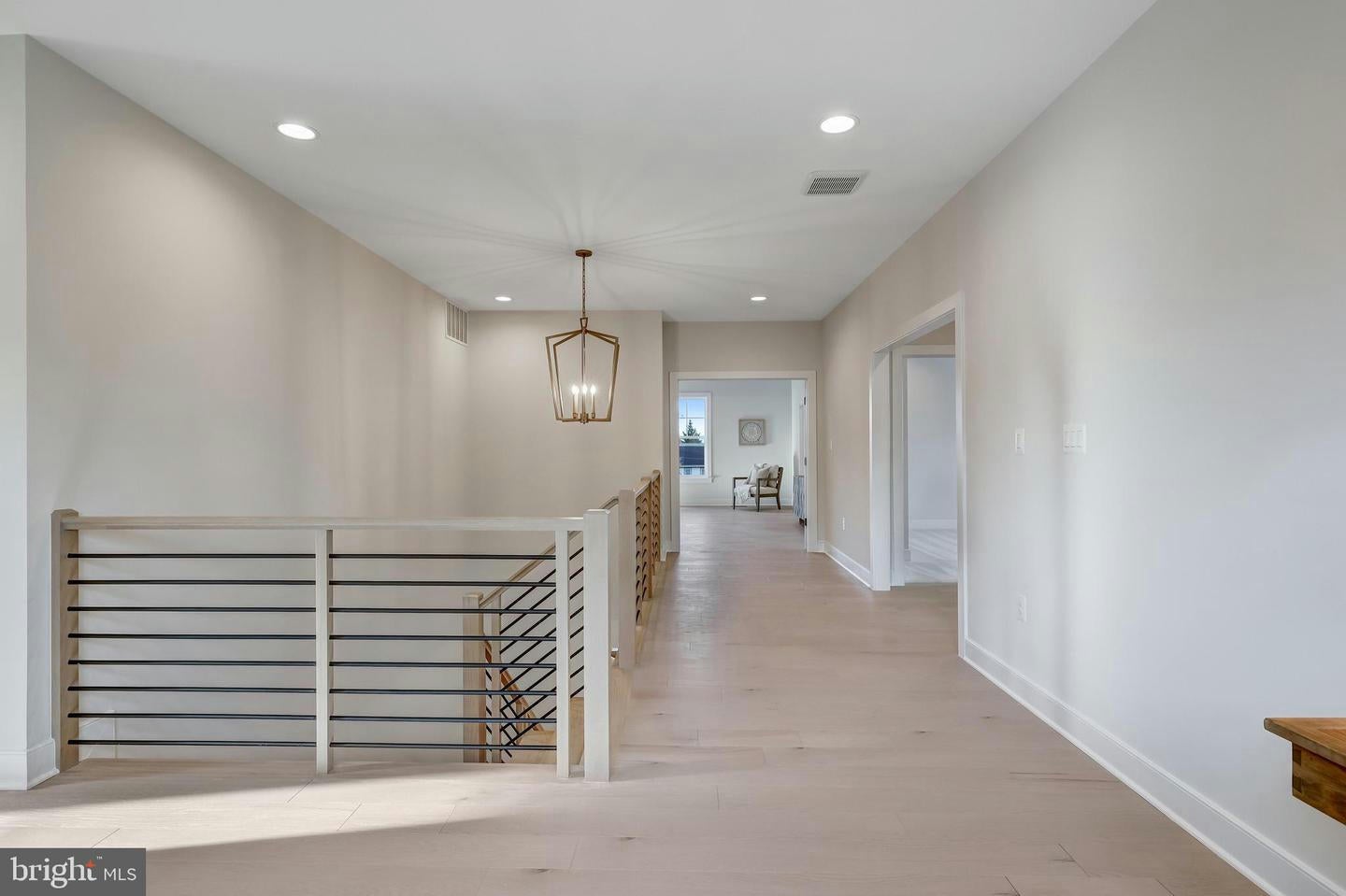 Arlington, Virginia, 22207, United States, ,Residential,Pending,1702157