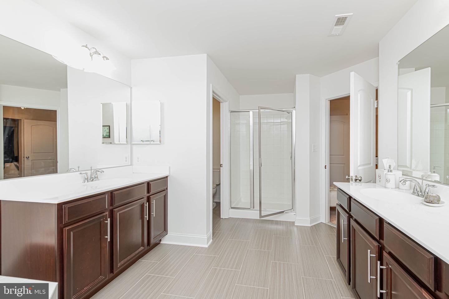 Lewes, Delaware, 19958, United States, 6 Bedrooms Bedrooms, ,4 BathroomsBathrooms,Residential,Active,1797983