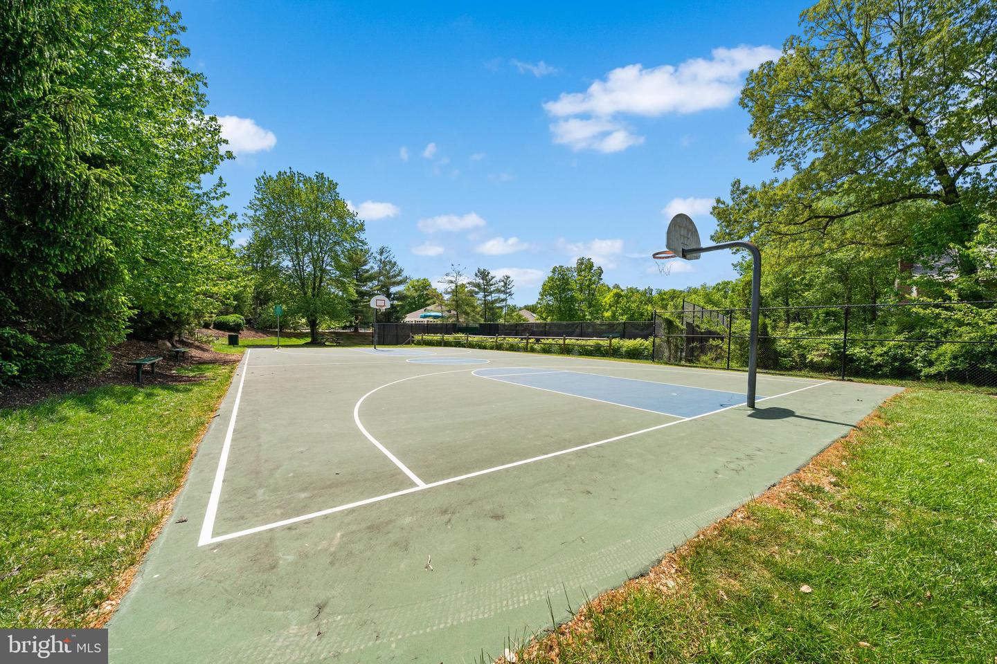 Clifton, Virginia, 20124, United States, 4 Bedrooms Bedrooms, ,4 BathroomsBathrooms,Residential,Active,2041351
