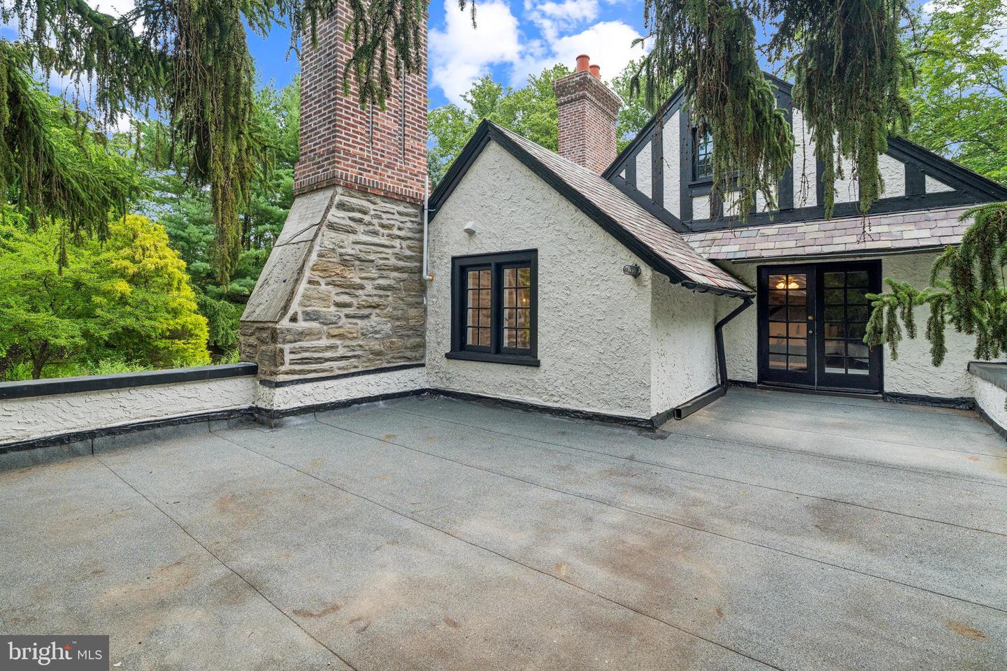 Wayne, Pennsylvania, 19087, United States, 4 Bedrooms Bedrooms, ,5 BathroomsBathrooms,Residential,Active,2003551