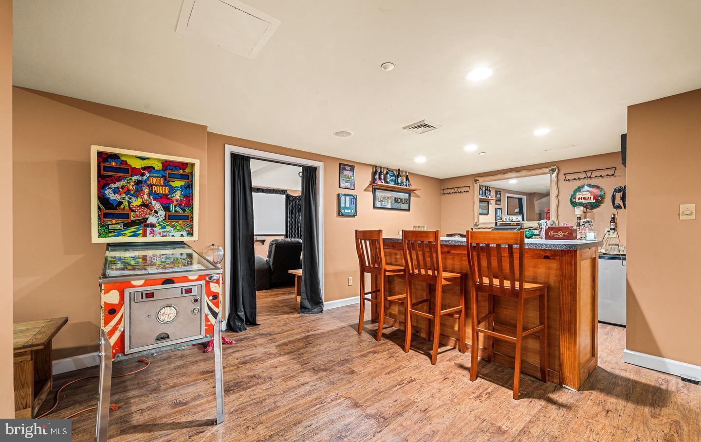 Chalfont, Pennsylvania, 18914, United States, 5 Bedrooms Bedrooms, ,4 BathroomsBathrooms,Residential,Active,1936623