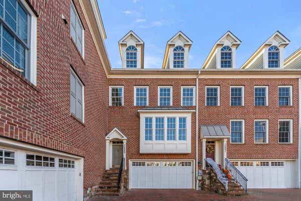 10689 YORKTOWN CT, FAIRFAX, VA 22030 - Image 1