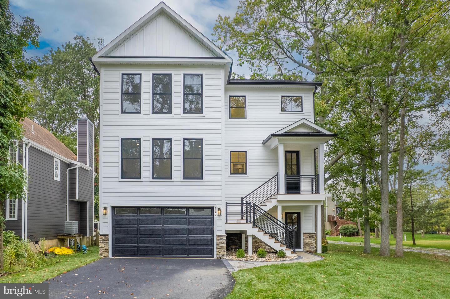 Annapolis, Maryland, 21403, United States, 3 Bedrooms Bedrooms, ,4 BathroomsBathrooms,Residential,Active,1952633