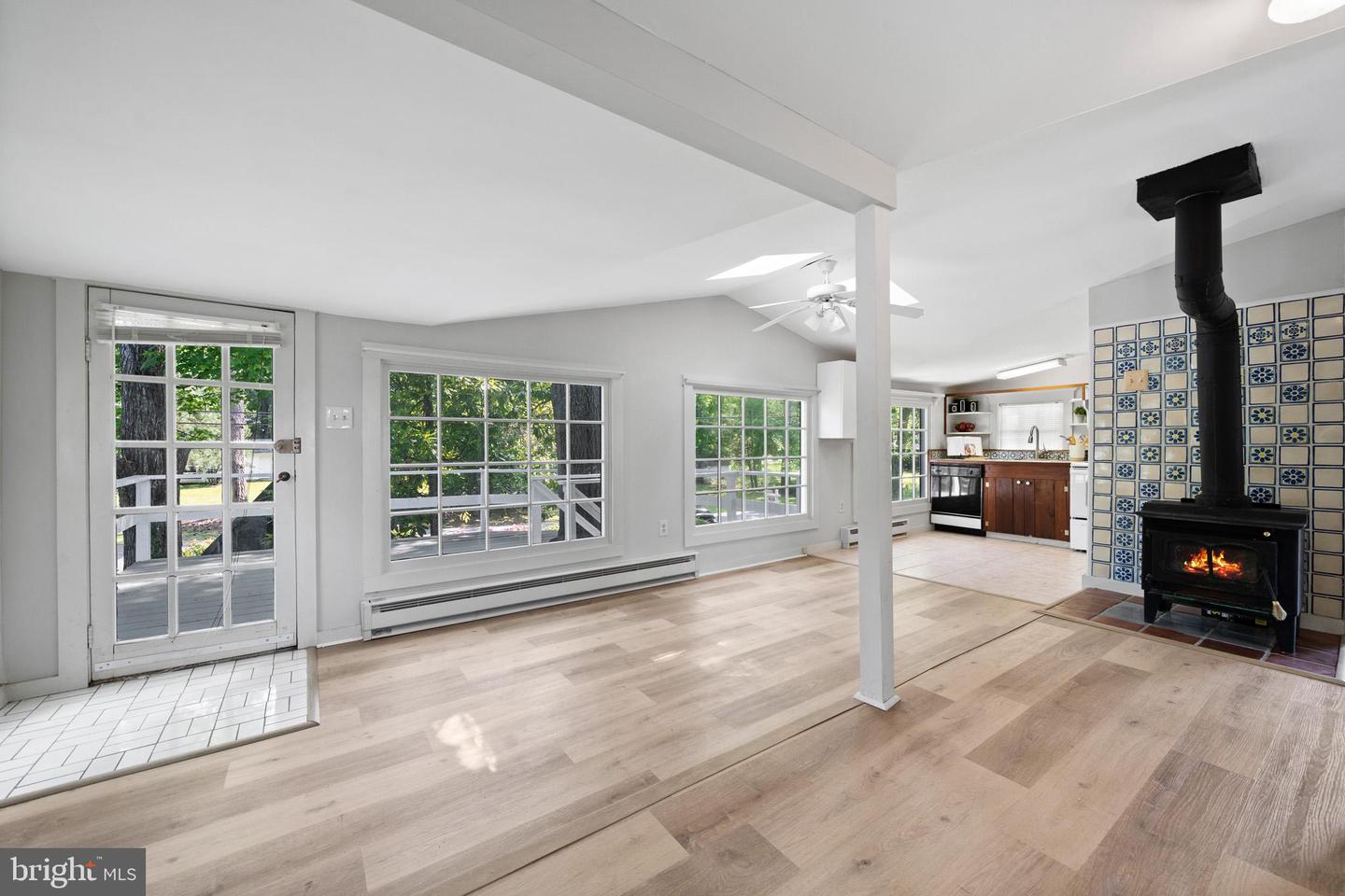 Cobb Island, Maryland, 20625, United States, 6 Bedrooms Bedrooms, ,6 BathroomsBathrooms,Residential,Contingent,1849506