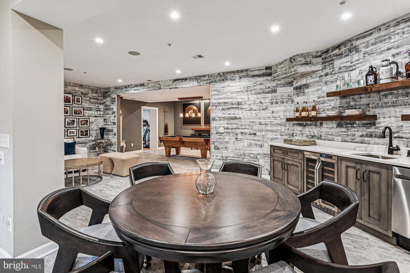 Leesburg, Virginia, 20175, United States, 5 Bedrooms Bedrooms, ,6 BathroomsBathrooms,Residential,Active,1987213