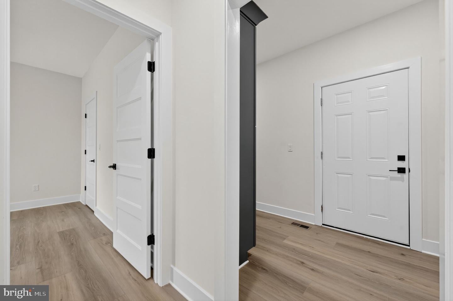 Warrenton, Virginia, 20187, United States, 3 Bedrooms Bedrooms, ,4 BathroomsBathrooms,Residential,Active,1963257