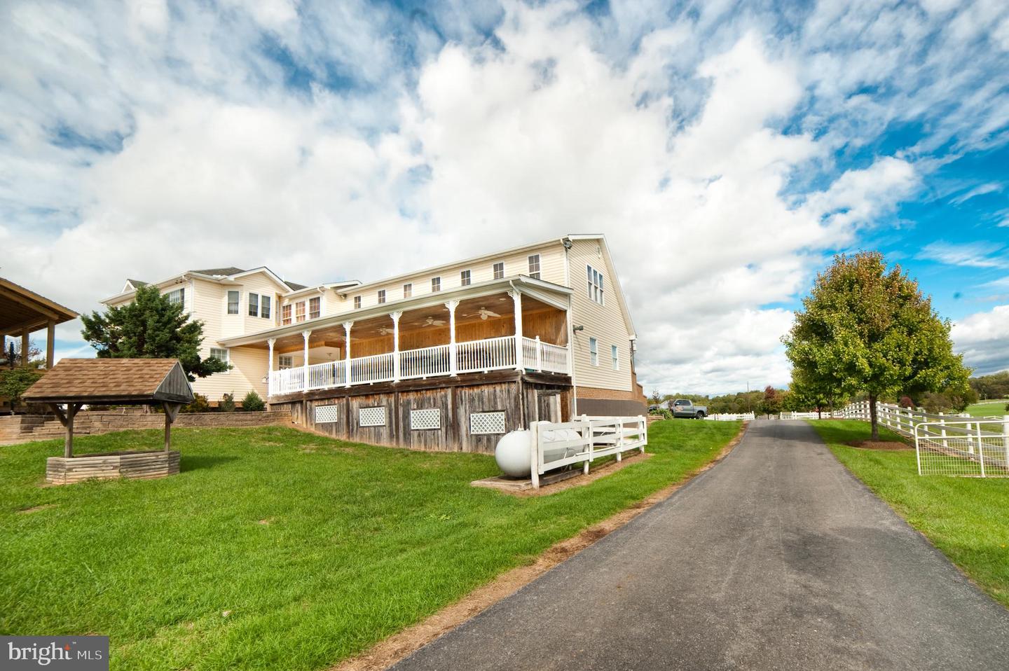 Martinsburg, West Virginia, 25404, United States, 5 Bedrooms Bedrooms, ,3 BathroomsBathrooms,Residential,Active,1936417