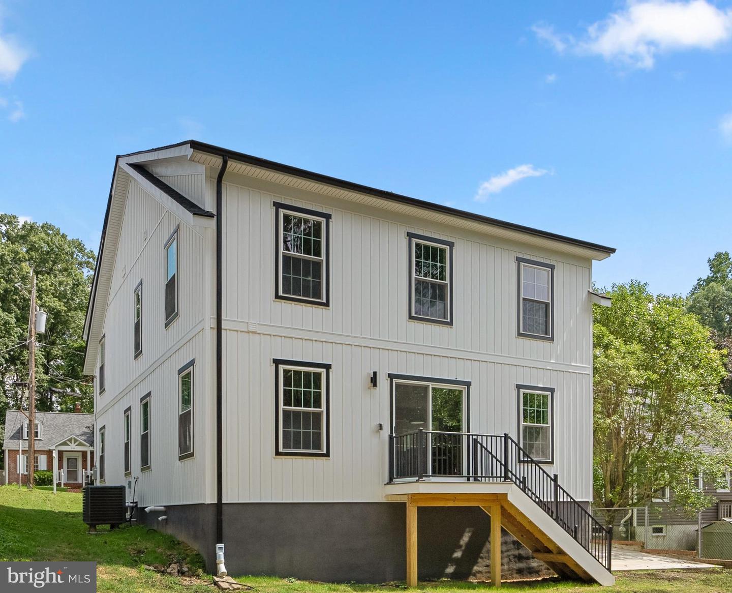 Kensington, Maryland, 20895, United States, 5 Bedrooms Bedrooms, ,4 BathroomsBathrooms,Residential,Active,1904171