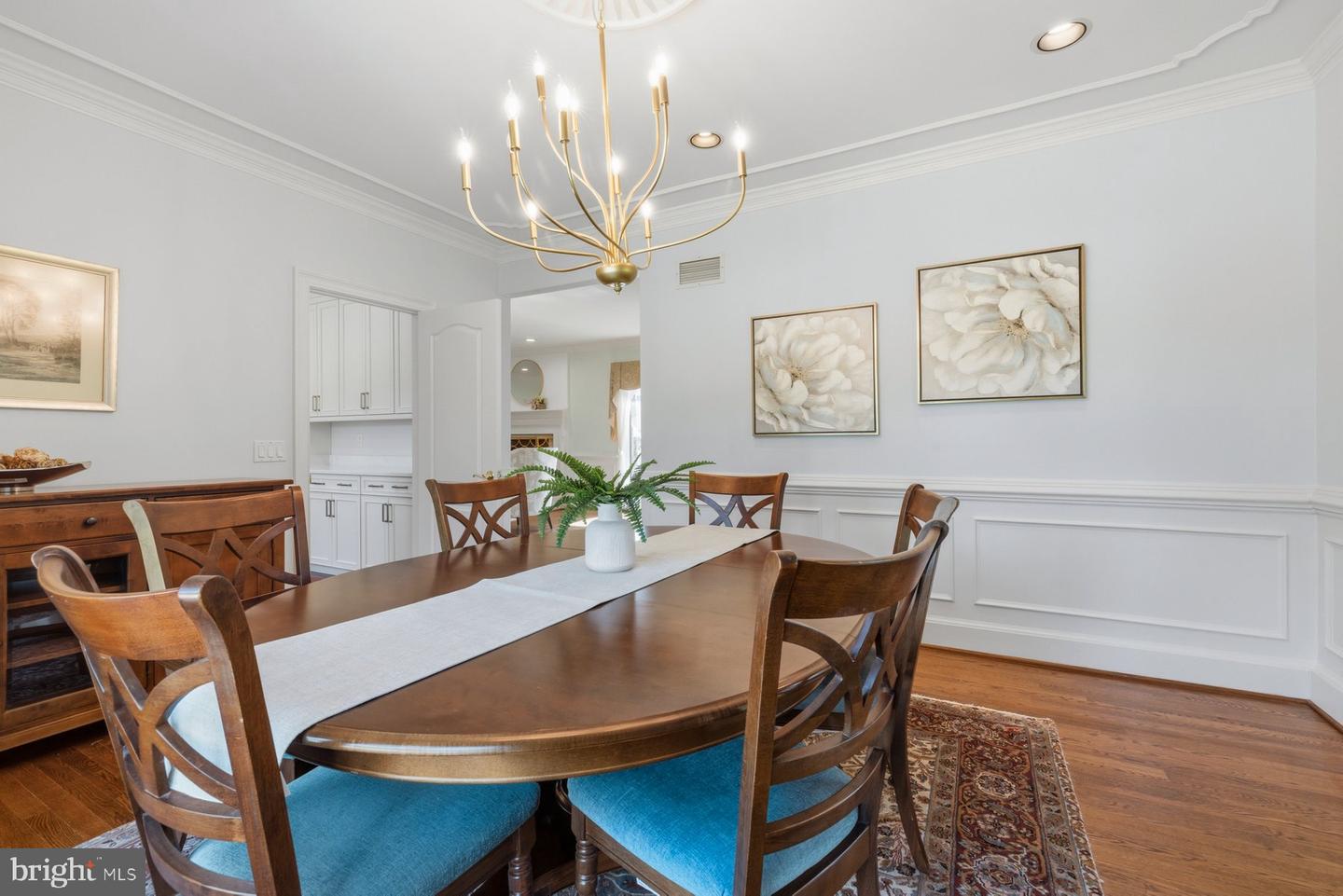 North Potomac, Maryland, 20878, United States, 5 Bedrooms Bedrooms, ,6 BathroomsBathrooms,Residential,Active,2045699