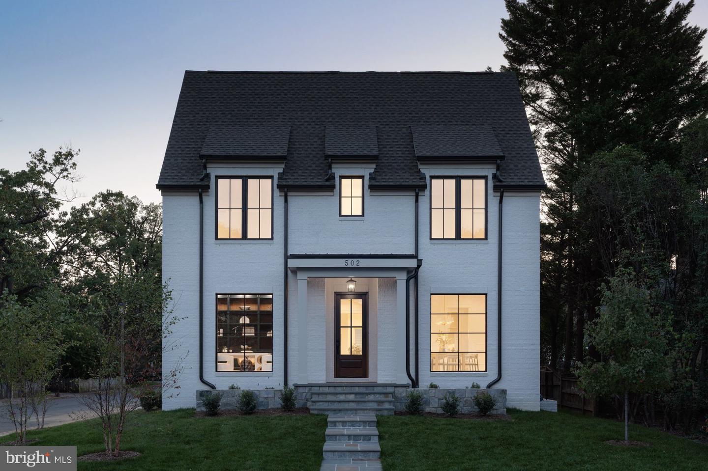 Arlington, Virginia, 22201, United States, 7 Bedrooms Bedrooms, ,8 BathroomsBathrooms,Residential,Active,1944105