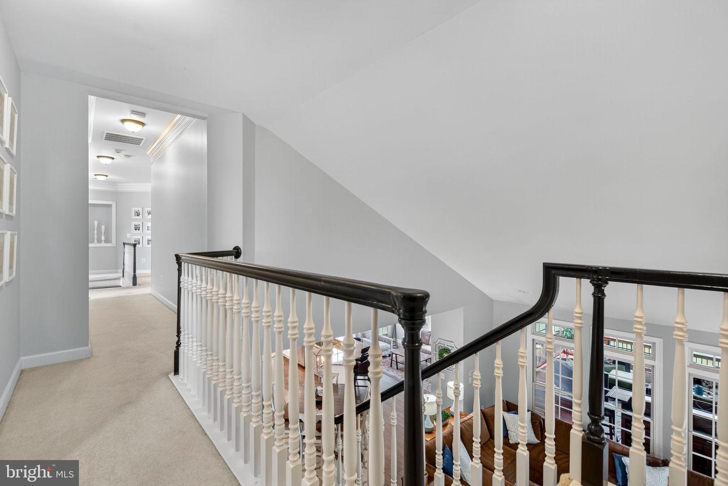 Aldie, Virginia, 20105, United States, 5 Bedrooms Bedrooms, ,5 BathroomsBathrooms,Residential,Active,2010541