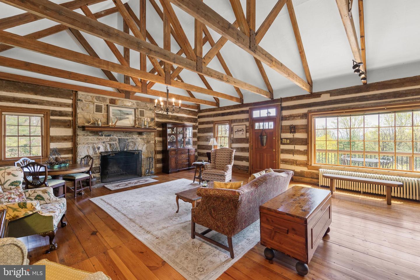 Winchester, Virginia, 22602, United States, 4 Bedrooms Bedrooms, ,4 BathroomsBathrooms,Residential,Active,2041509