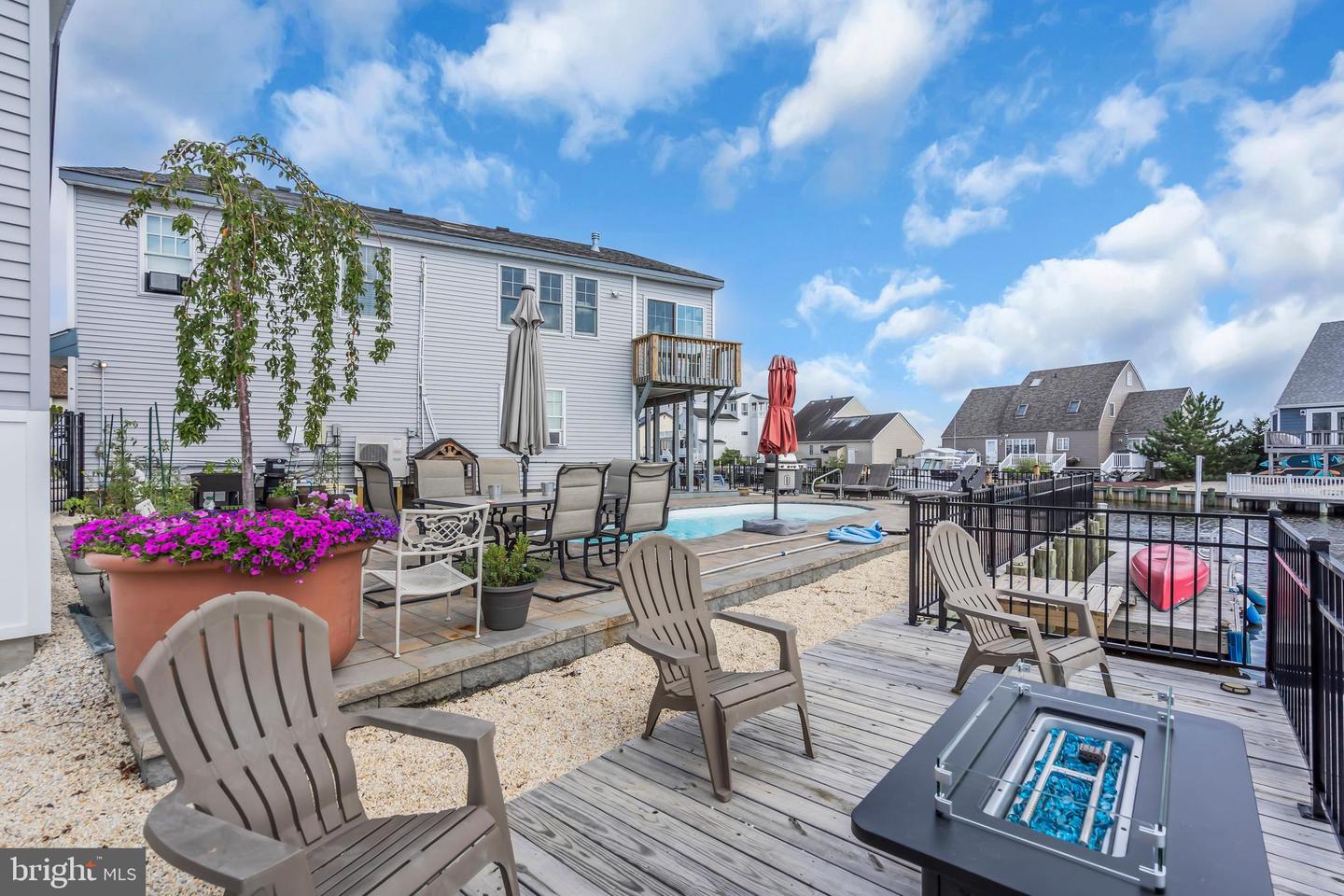 Manahawkin, New Jersey, 08050, United States, 4 Bedrooms Bedrooms, ,2 BathroomsBathrooms,Residential,Active,1919073