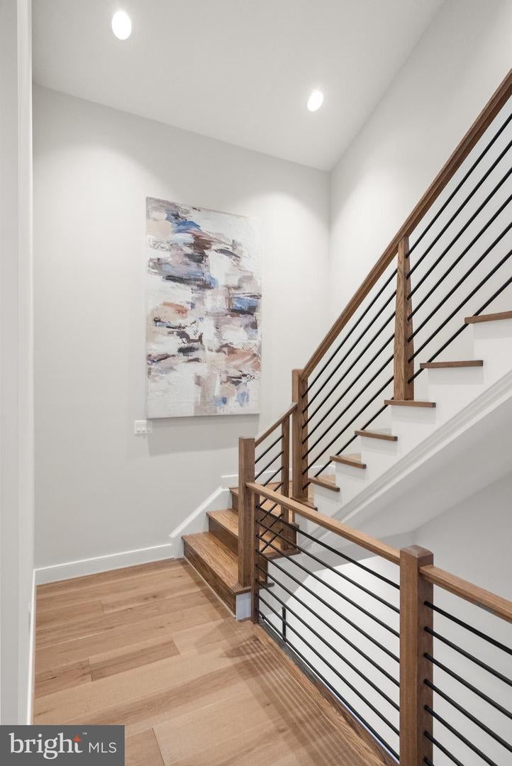 Falls Church, Virginia, 22046, United States, 7 Bedrooms Bedrooms, ,7 BathroomsBathrooms,Residential,Active,1798016