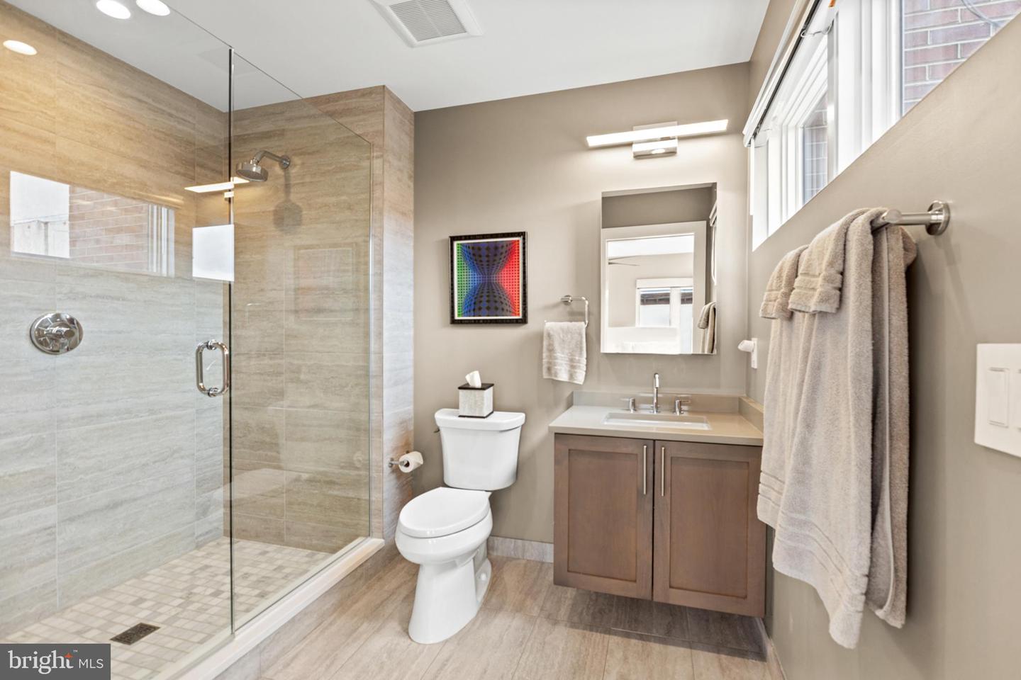 Philadelphia, Pennsylvania, 19146, United States, ,6 BathroomsBathrooms,Residential,Active,1862906