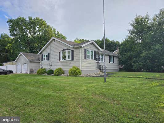 390 E CENTER ST, CLAYTON, NJ 08312 - Image 1