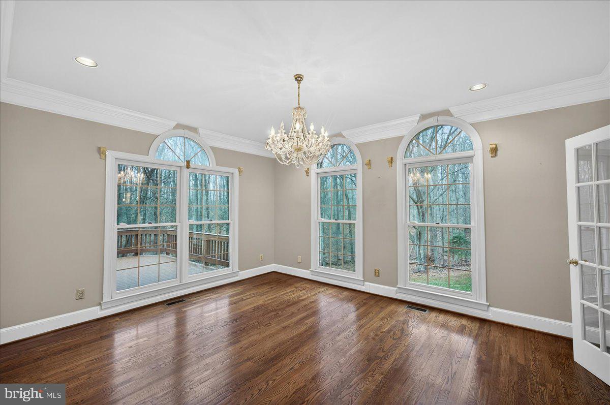 Clifton, Virginia, 20124, United States, 5 Bedrooms Bedrooms, ,6 BathroomsBathrooms,Residential,Active,2025639