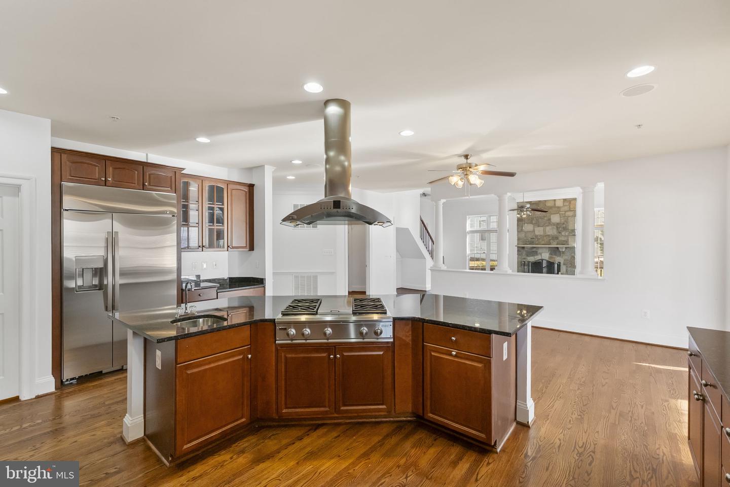 Clarksburg, Maryland, 20871, United States, 5 Bedrooms Bedrooms, ,5 BathroomsBathrooms,Residential,Active,2001354