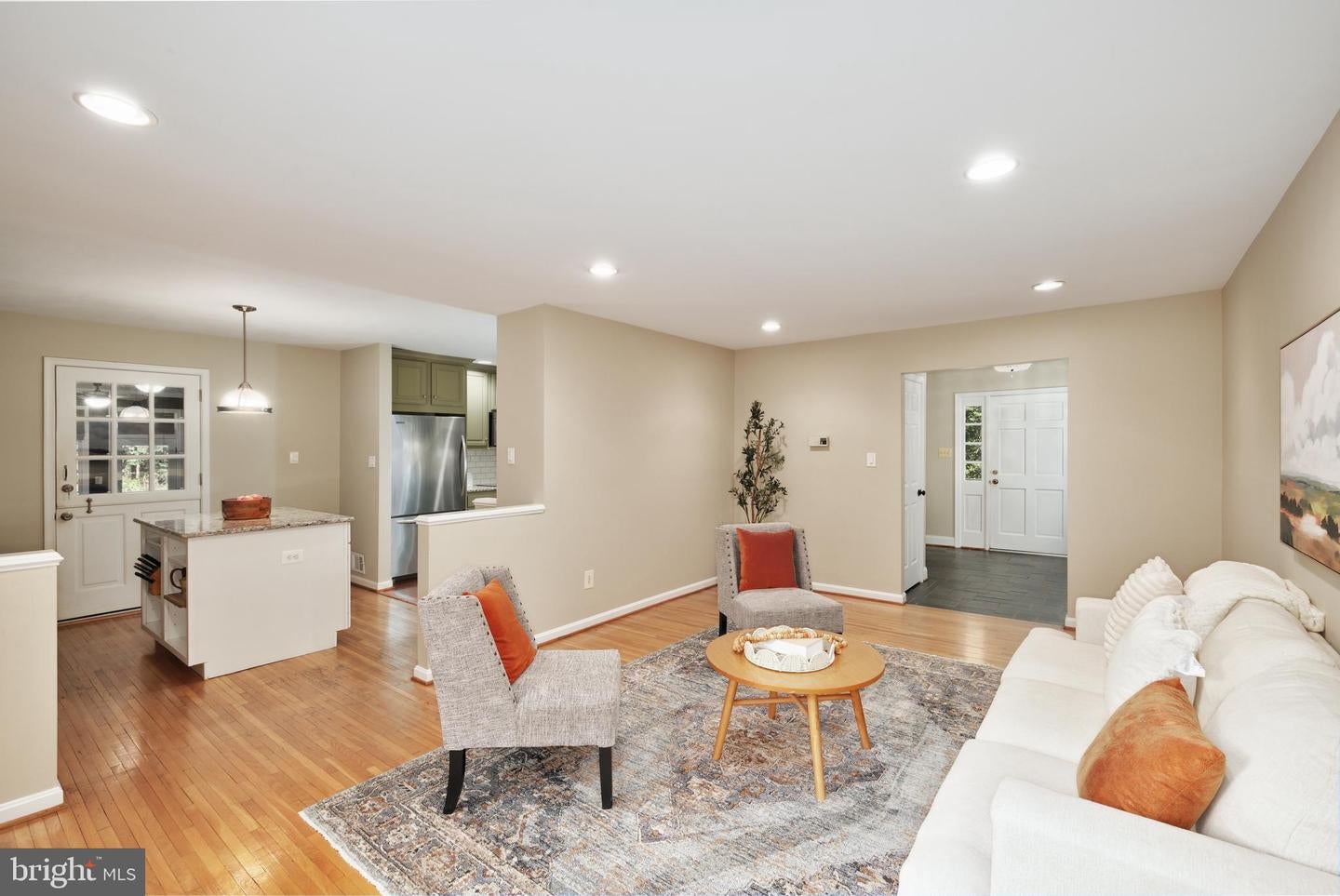 Fairfax Station, Virginia, 22039, United States, 4 Bedrooms Bedrooms, ,3 BathroomsBathrooms,Residential,Active,1936424