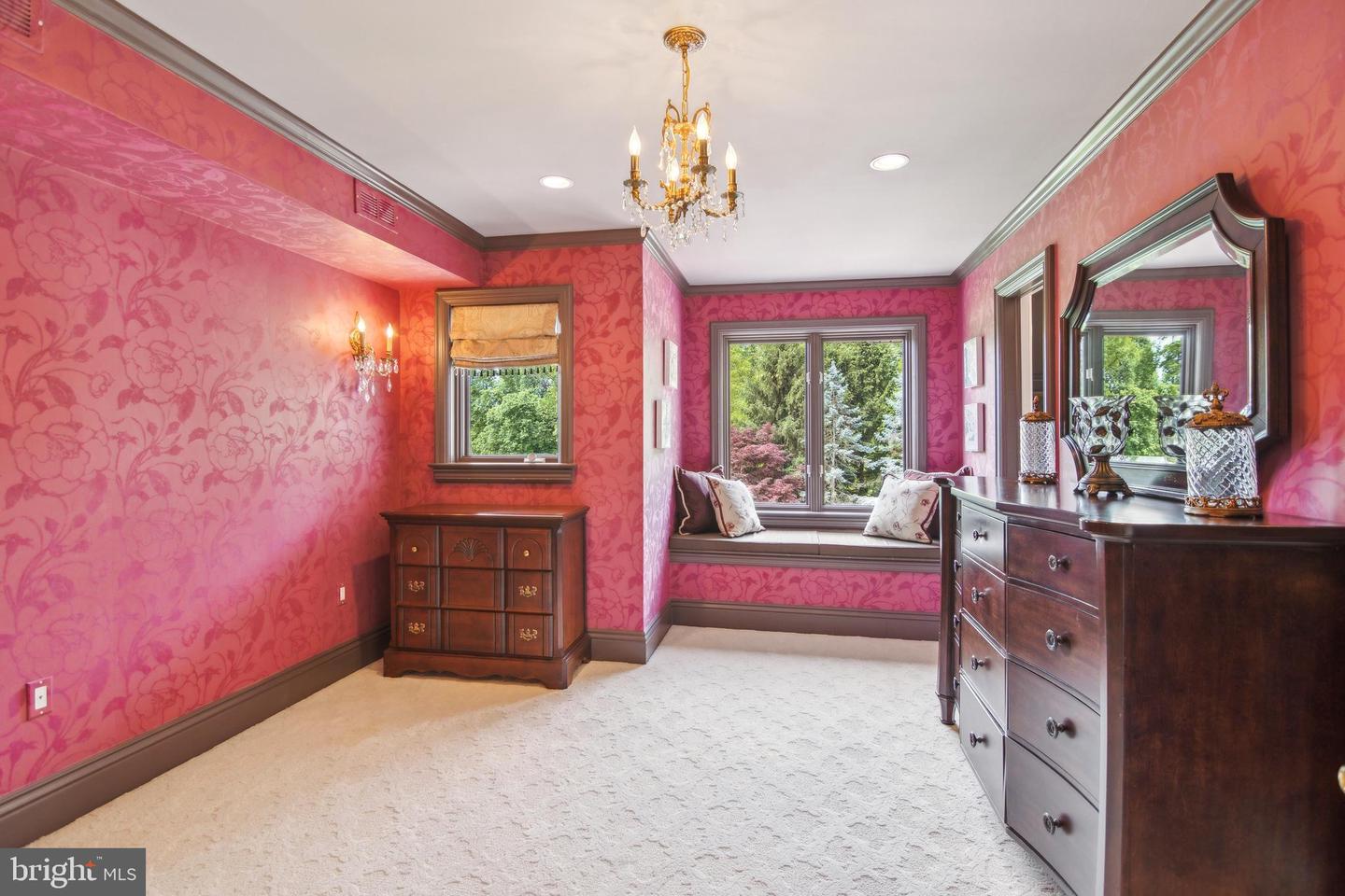 Newtown, Pennsylvania, 18940, United States, 6 Bedrooms Bedrooms, ,6 BathroomsBathrooms,Residential,Active,1849543