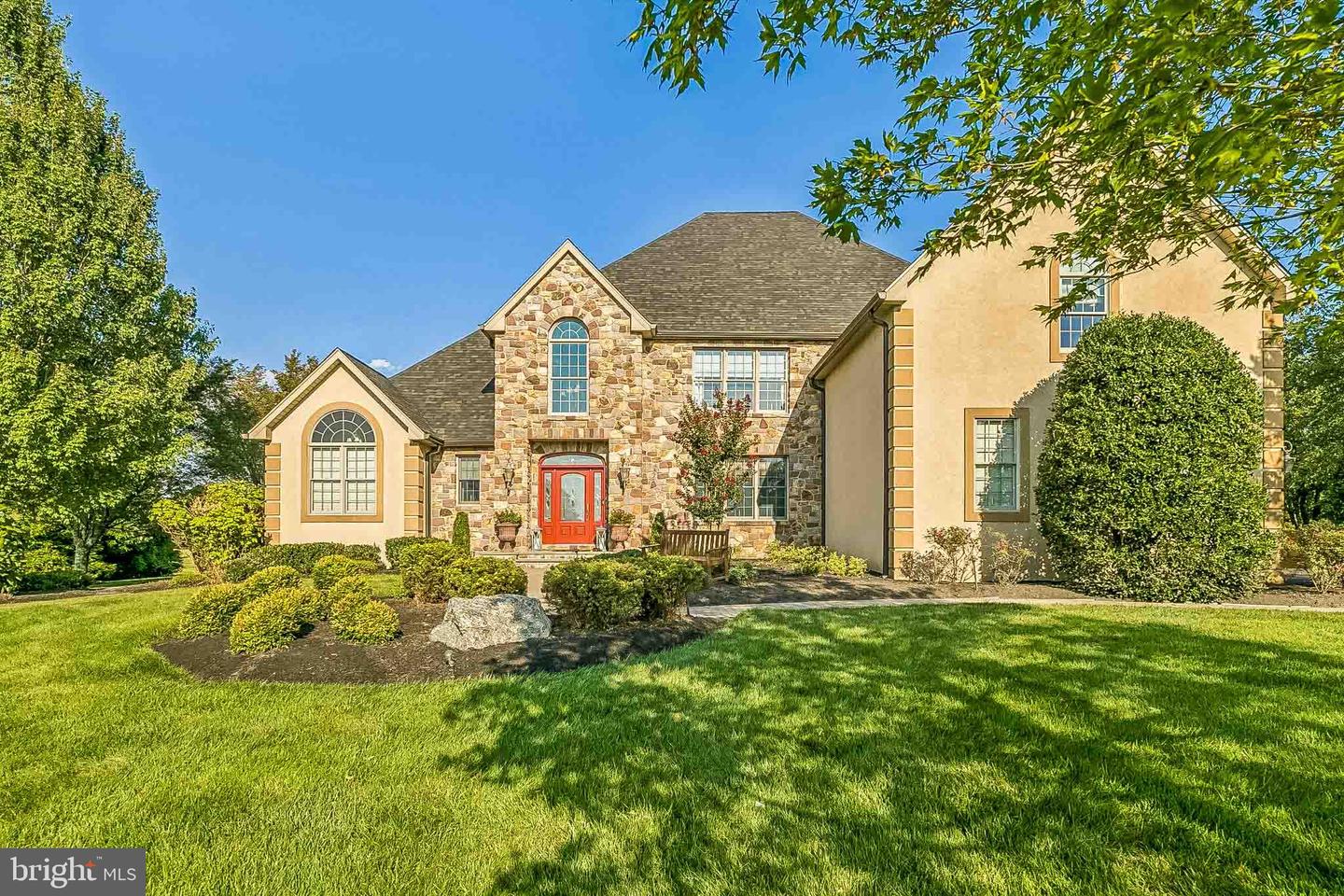 Washington Crossing, Pennsylvania, 18977, United States, 4 Bedrooms Bedrooms, ,5 BathroomsBathrooms,Residential,Contingent,1993615