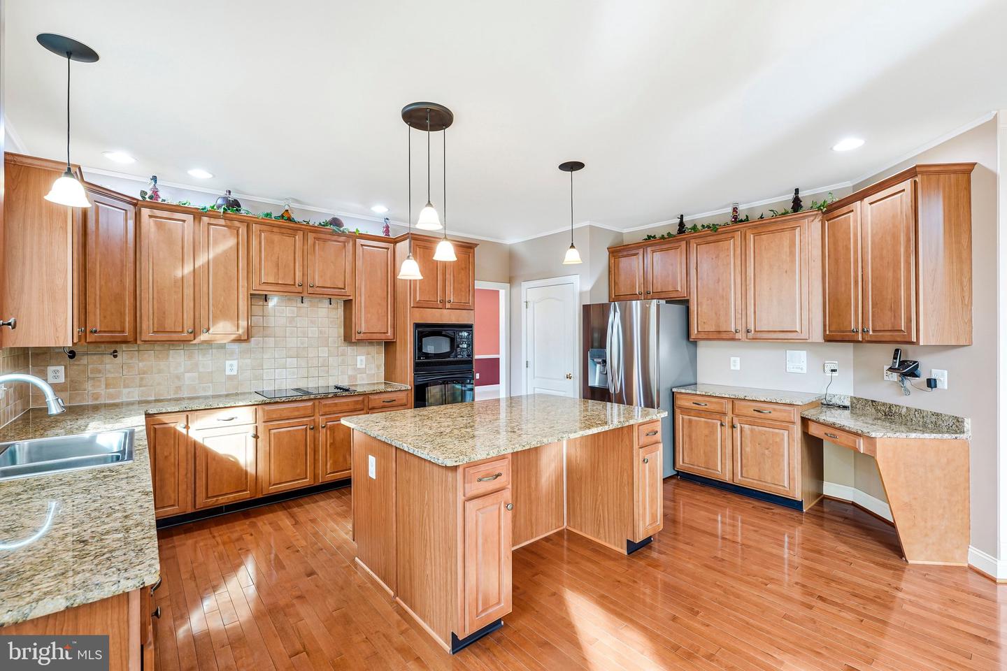 Leesburg, Virginia, 20175, United States, 5 Bedrooms Bedrooms, ,5 BathroomsBathrooms,Residential,Active,2021689