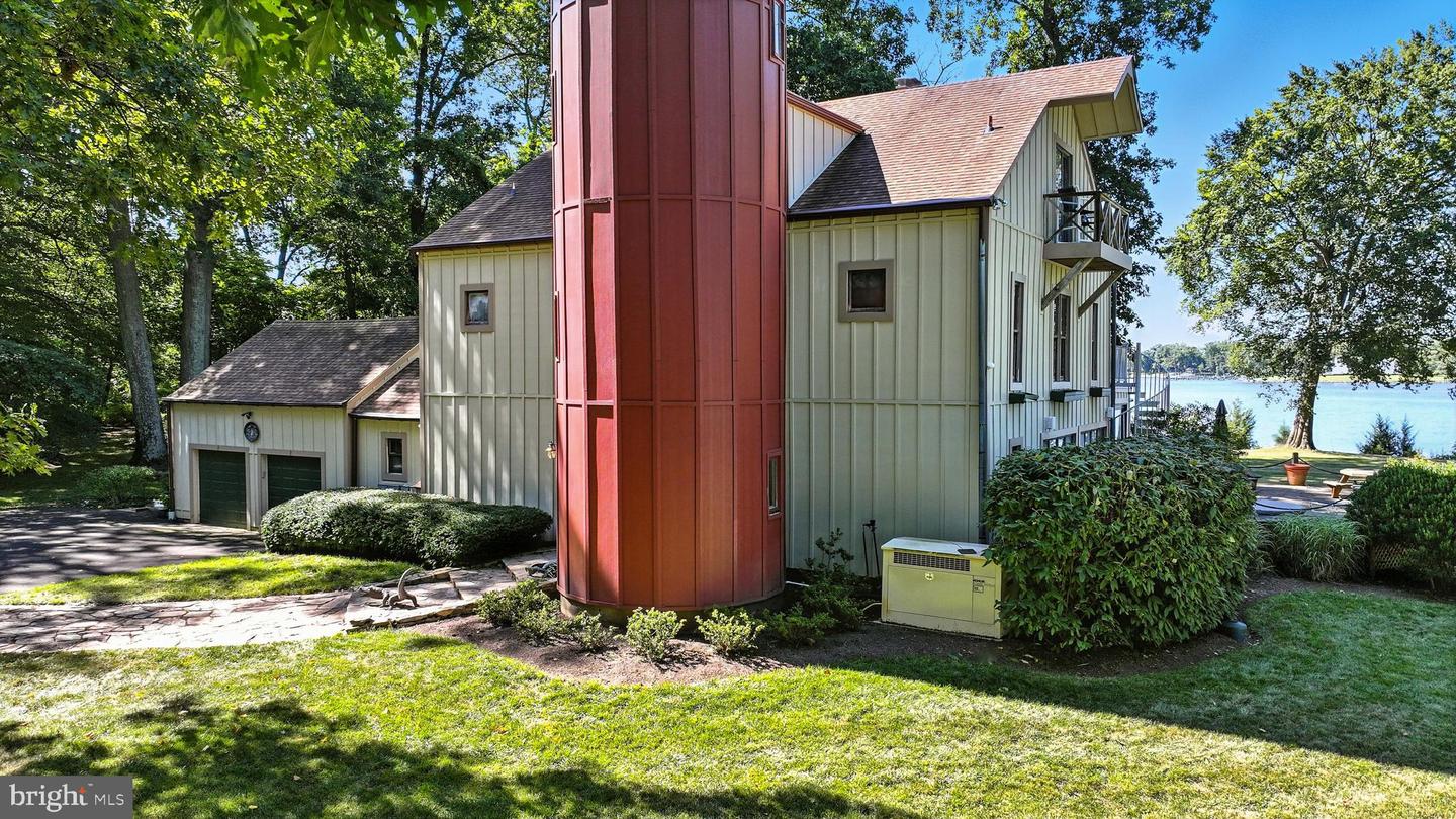 Queenstown, Maryland, 21658, United States, 4 Bedrooms Bedrooms, ,3 BathroomsBathrooms,Residential,Active,1998763