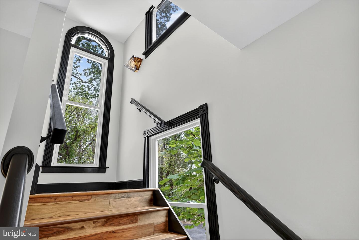 Lovettsville, Virginia, 20180, United States, ,2 BathroomsBathrooms,Residential,Active,1954034