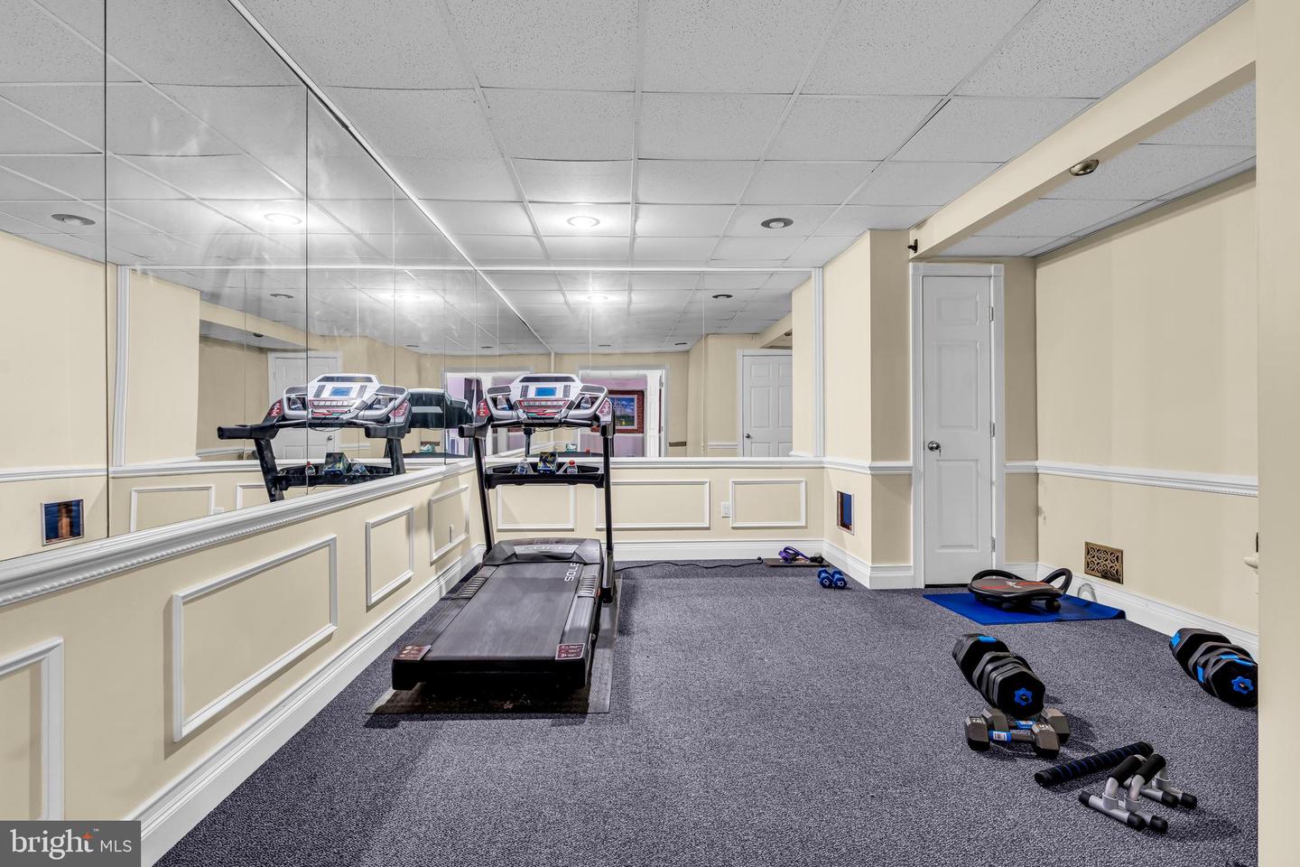 Farmingdale, New Jersey, 07727, United States, ,6 BathroomsBathrooms,Residential,Active,1868131