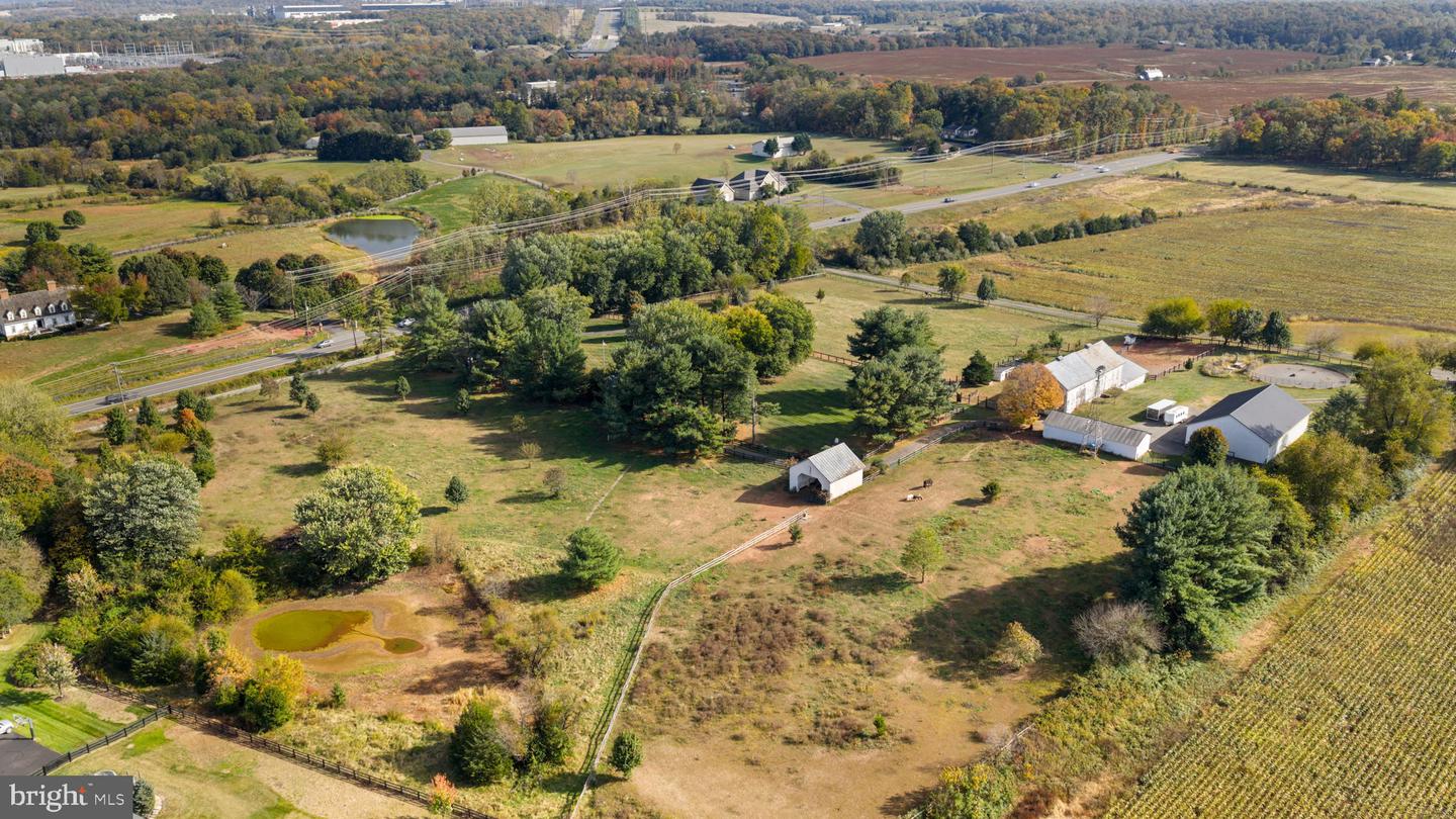 Leesburg, Virginia, 20175, United States, 4 Bedrooms Bedrooms, ,5 BathroomsBathrooms,Residential,Active,2011862