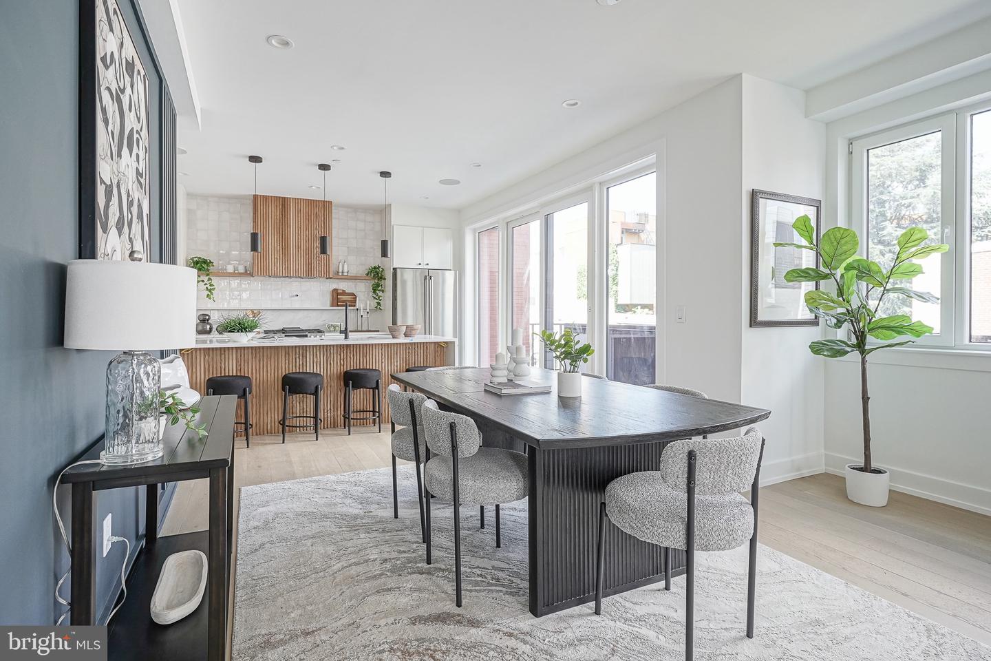 Philadelphia, Pennsylvania, 19125, United States, 4 Bedrooms Bedrooms, ,5 BathroomsBathrooms,Residential,Active,2045558