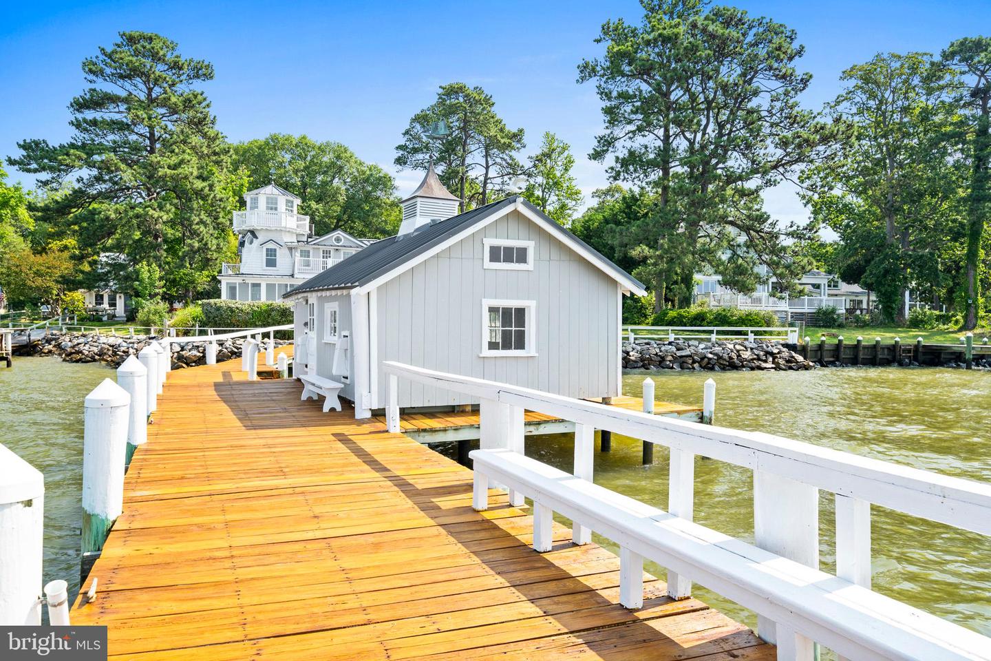 Cobb Island, Maryland, 20625, United States, 6 Bedrooms Bedrooms, ,6 BathroomsBathrooms,Residential,Contingent,1849506