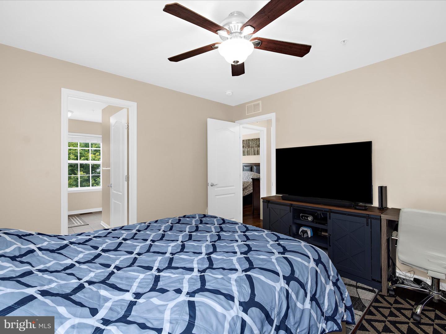 Ellicott City, Maryland, 21042, United States, 6 Bedrooms Bedrooms, ,5 BathroomsBathrooms,Residential,Active,1914763