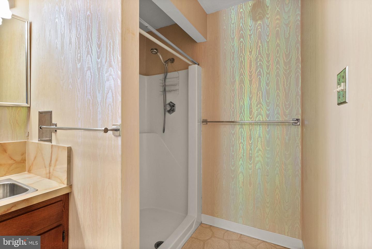 Amissville, Virginia, 20106, United States, 7 Bedrooms Bedrooms, ,4 BathroomsBathrooms,Residential,Active,1849572