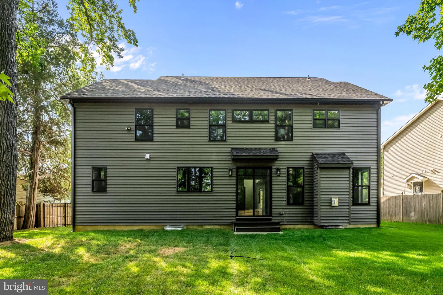 Haddonfield, New Jersey, 08033, United States, 4 Bedrooms Bedrooms, ,4 BathroomsBathrooms,Residential,Active,1886827