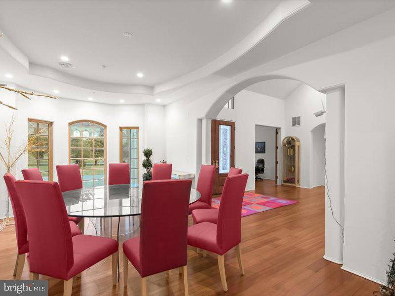 Potomac, Maryland, 20854, United States, 6 Bedrooms Bedrooms, ,7 BathroomsBathrooms,Residential,Active,1927645