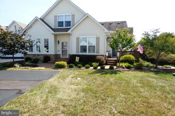 1073 BURGUNDY CIR, PENNSBURG, PA 18073 - Image 1