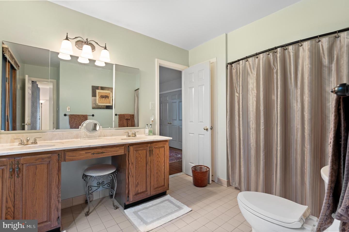 Potomac, Maryland, 20854, United States, 5 Bedrooms Bedrooms, ,6 BathroomsBathrooms,Residential,Active,1988488