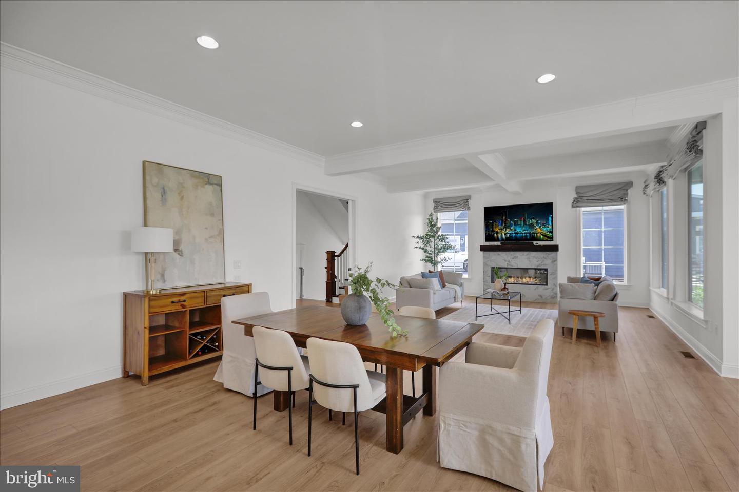 Lititz, Pennsylvania, 17543, United States, 5 Bedrooms Bedrooms, ,6 BathroomsBathrooms,Residential,Active,2045017