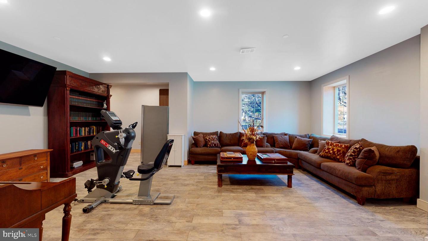 Broomall, Pennsylvania, 19008, United States, 6 Bedrooms Bedrooms, ,8 BathroomsBathrooms,Residential,Active,1738458