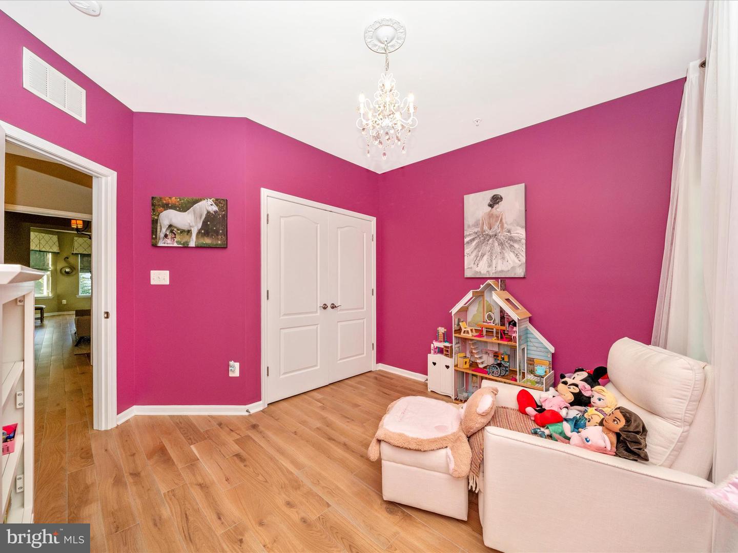 Clarksburg, Maryland, 20871, United States, 5 Bedrooms Bedrooms, ,4 BathroomsBathrooms,Residential,Active,1967123