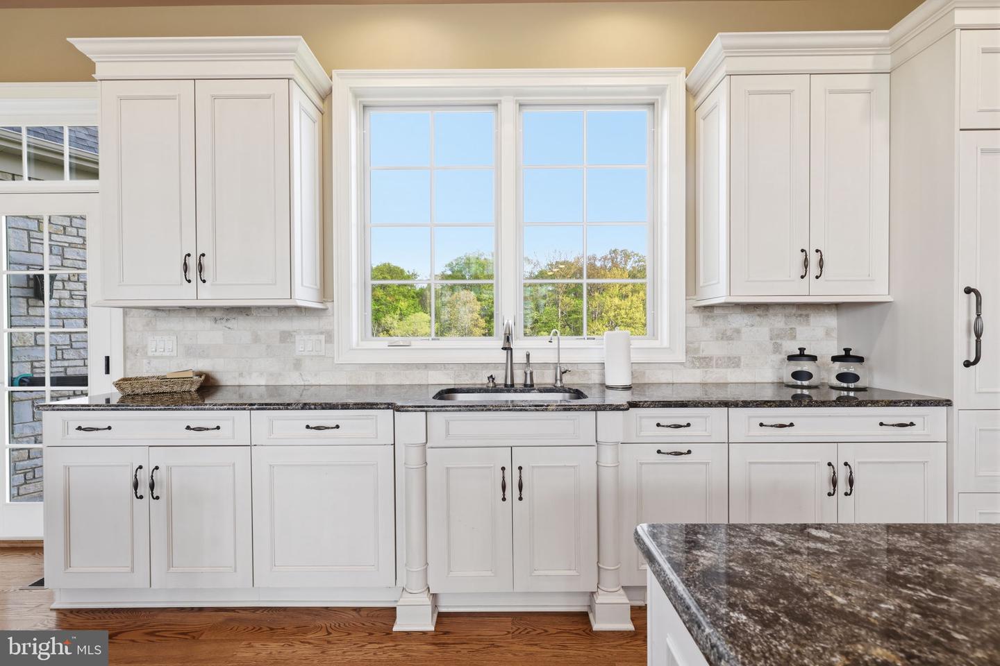 Perched at the pinnacle of an exclusive Upper Makefield Township encla – image 31